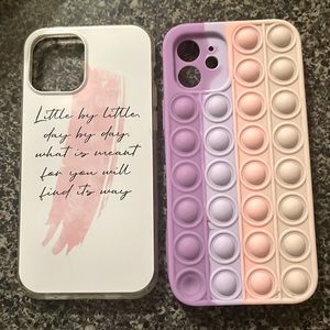 I’m selling iPhone cases one is a poppet what is just regular?